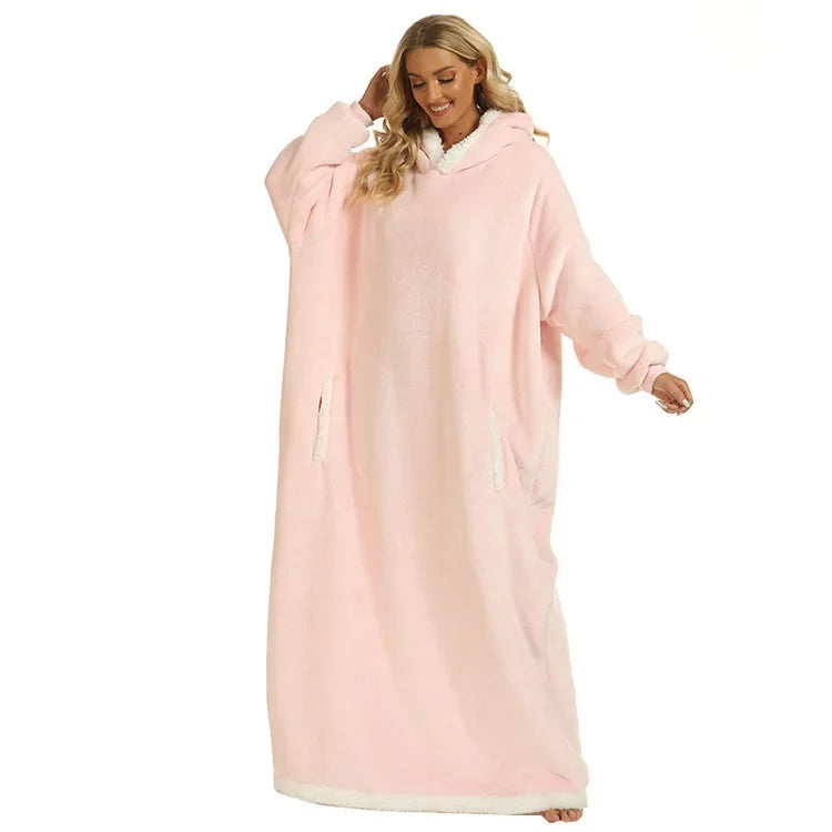 Winter Hooded Blanket with Pockets – Ultimate Home Comfort