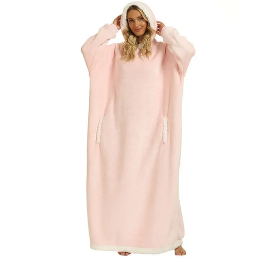 Winter Hooded Blanket with Pockets – Ultimate Home Comfort